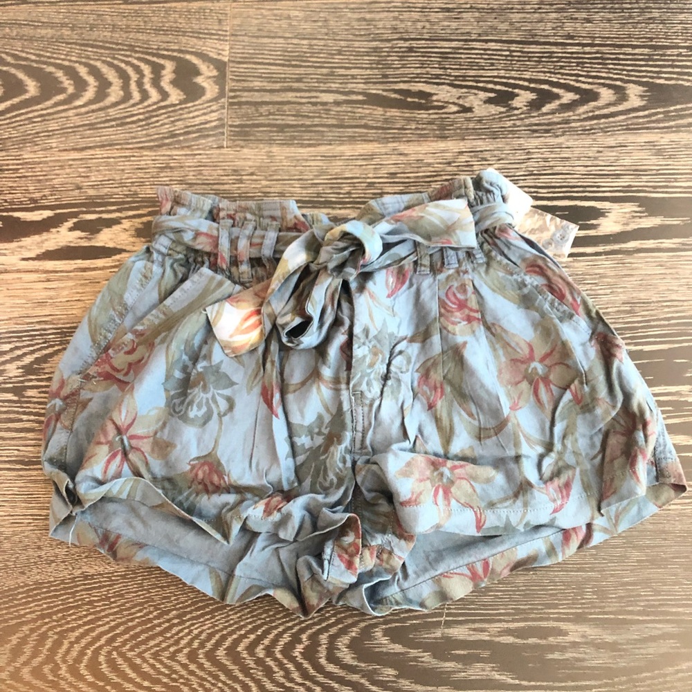 NEW free people patterned shorts